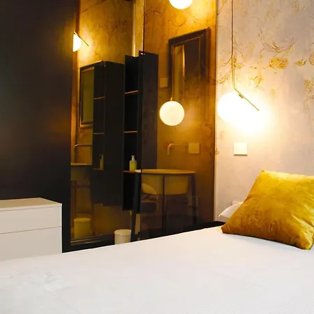 Colorful Pied-a-terre _ Via Gioberti * Florence