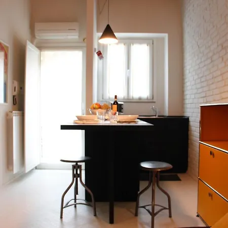 Appartement Colorful Pied-a-terre _ Via Gioberti Florence